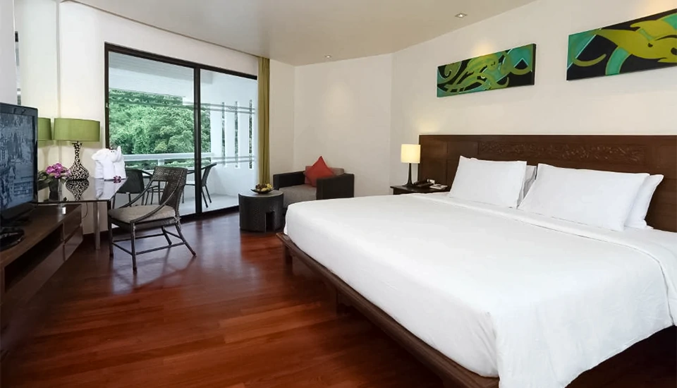 هتل لمردین بیچ ریزورت پوکت